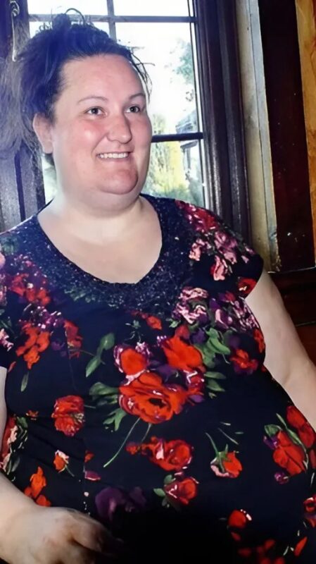 This 55-Year-Old Woman Changed Her Hair Color to Blonde and Lost Weight… Check How She Looks After!